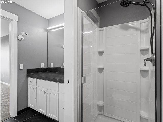 1952 Ne 48TH Way, Hillsboro, OR 97124