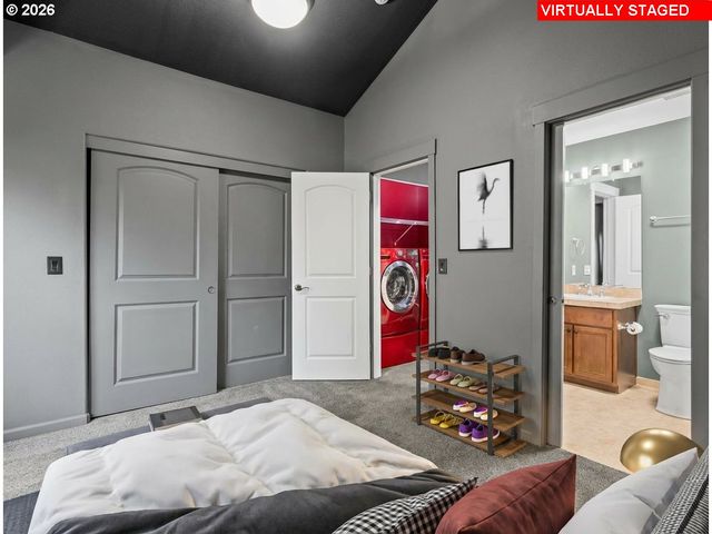 1952 Ne 48TH Way, Hillsboro, OR 97124