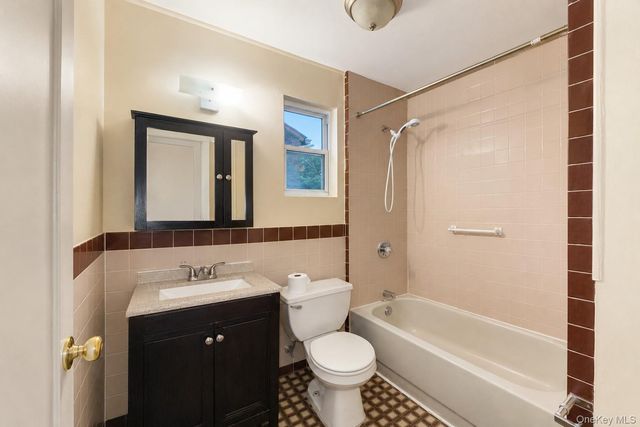 24011 144th Avenue, Rosedale, NY 11422