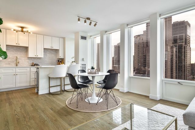 100 E WALTON Street 26H, Chicago, IL 60611