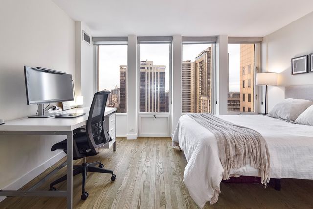 100 E WALTON Street 26H, Chicago, IL 60611