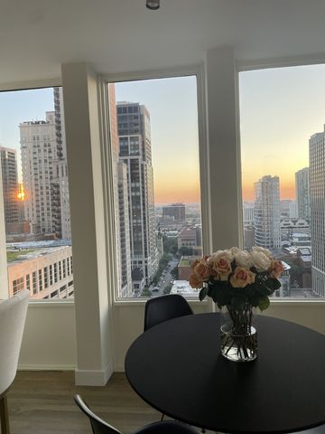 100 E WALTON Street 26H, Chicago, IL 60611