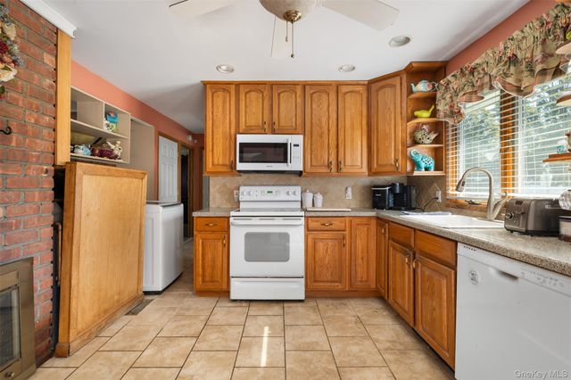 141 Horn Lane, Levittown, NY 11756