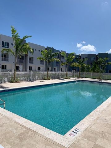 2555 NE 193rd St 2224, Miami, FL 33180