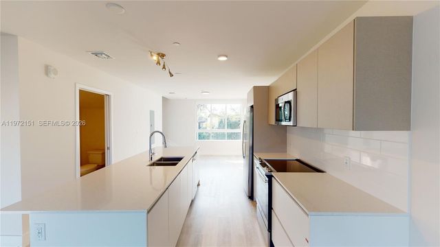 2555 NE 193rd St 2224, Miami, FL 33180