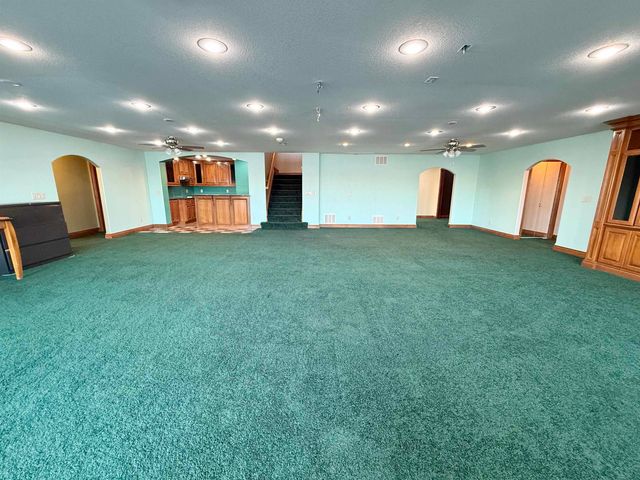 3417 S Sabin ct, Wichita, KS 67215