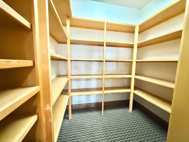 3417 S Sabin ct, Wichita, KS 67215