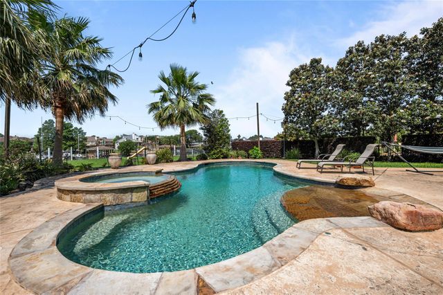601 Constellation Boulevard, League City, TX 77573