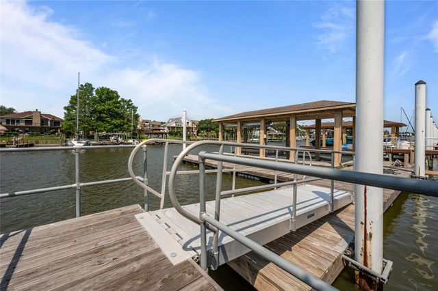 601 Constellation Boulevard, League City, TX 77573
