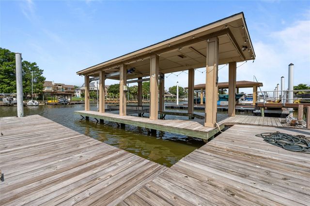 601 Constellation Boulevard, League City, TX 77573