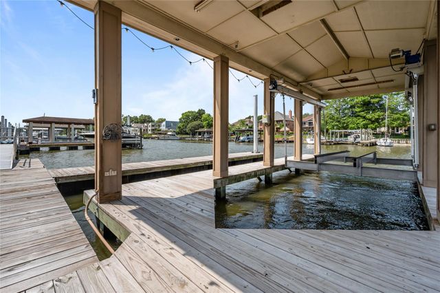 601 Constellation Boulevard, League City, TX 77573