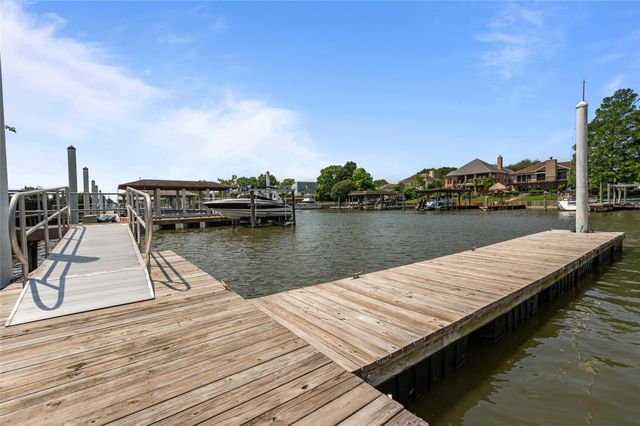 601 Constellation Boulevard, League City, TX 77573