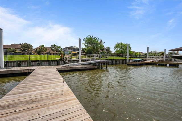 601 Constellation Boulevard, League City, TX 77573