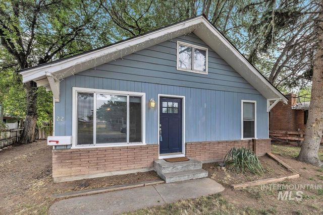 22 N Sunset St, Nampa, ID 83651