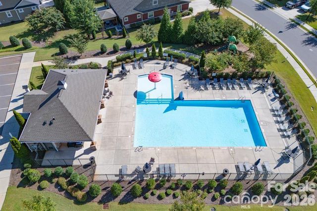 570 Sandbar Point, Clover, SC 29710