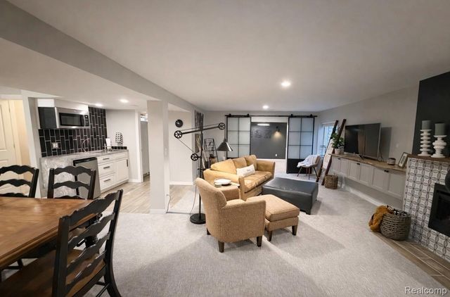 1876 Genoa Circle, Genoa Township, MI 48843