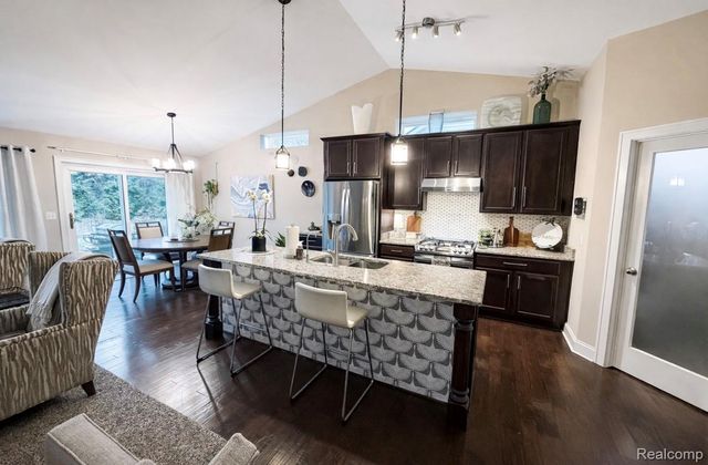 1876 Genoa Circle, Genoa Township, MI 48843