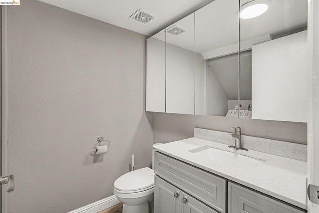 1152 Maywood, Martinez, CA 94553
