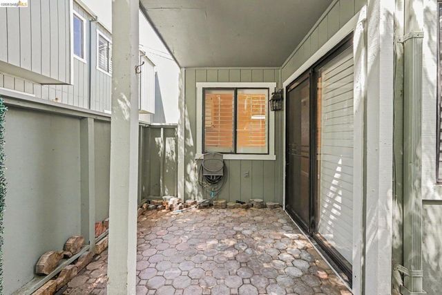 1152 Maywood, Martinez, CA 94553