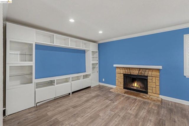 1152 Maywood, Martinez, CA 94553