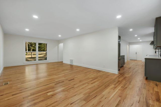 5583 Pimlico Drive, Tallahassee, FL 32309