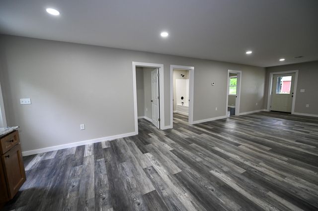 524 E Allison Street, Nevada, MO 64772