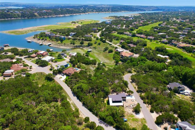 3008 Constitution DR, Lago Vista, TX 78645