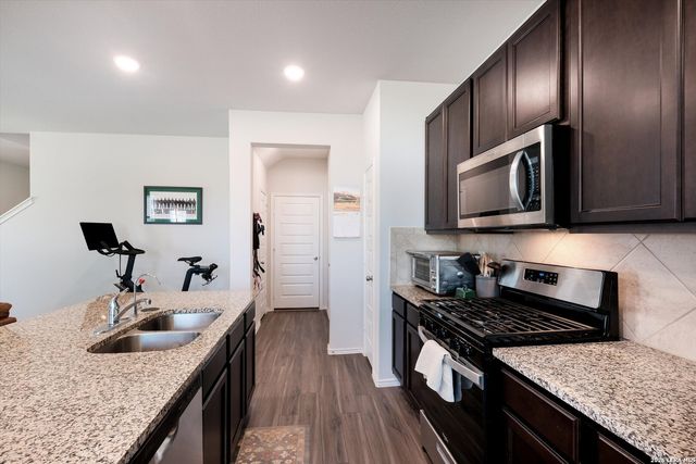 4910 Sandstone Way, San Antonio, TX 78222