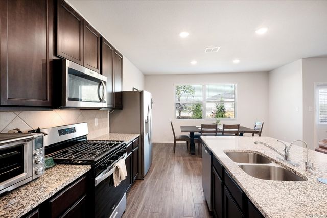 4910 Sandstone Way, San Antonio, TX 78222