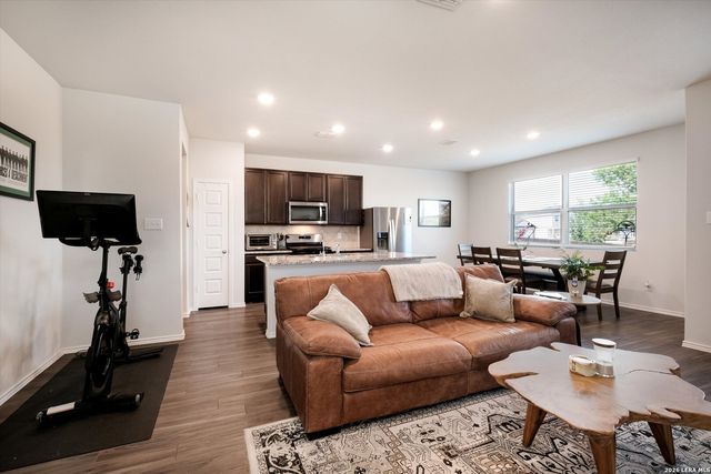 4910 Sandstone Way, San Antonio, TX 78222