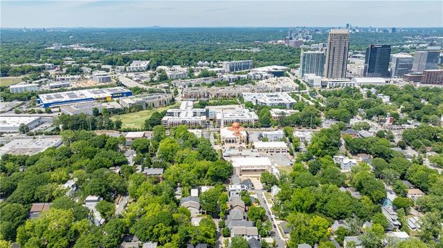 1068 Snyder Street NW, Atlanta, GA 30318