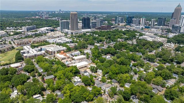1068 Snyder Street NW, Atlanta, GA 30318