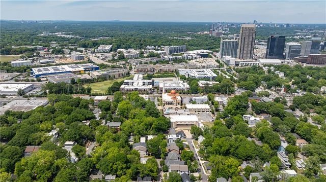1068 Snyder Street NW, Atlanta, GA 30318