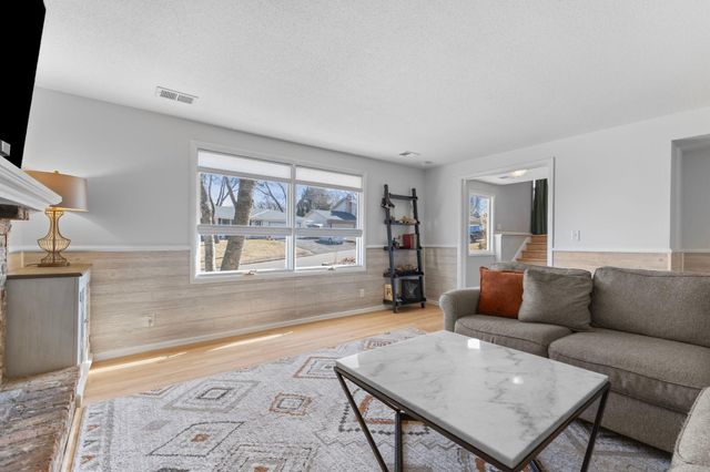 3411 Xylon Avenue N, New Hope, MN 55427