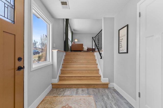 3411 Xylon Avenue N, New Hope, MN 55427