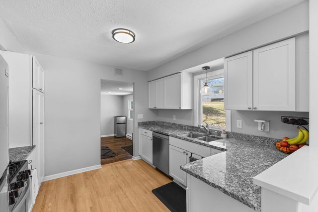 3411 Xylon Avenue N, New Hope, MN 55427