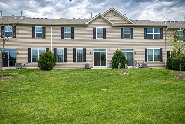 2049 Stuttle Road, Batavia, IL 60510