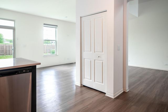 2049 Stuttle Road, Batavia, IL 60510