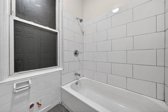 74 Oak Street 1A, Yonkers, NY 10701