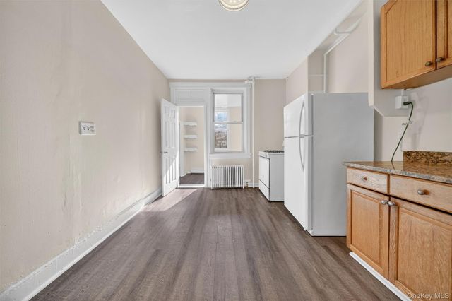 74 Oak Street 1A, Yonkers, NY 10701