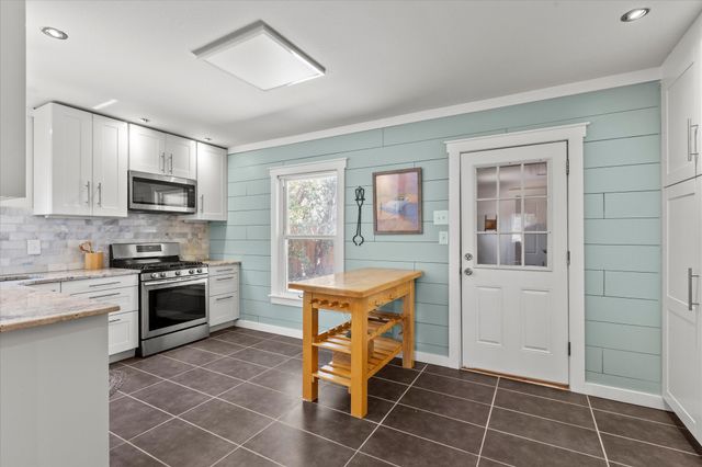 2919 Maple Springs Boulevard, Dallas, TX 75235