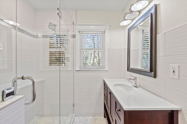 2919 Maple Springs Boulevard, Dallas, TX 75235