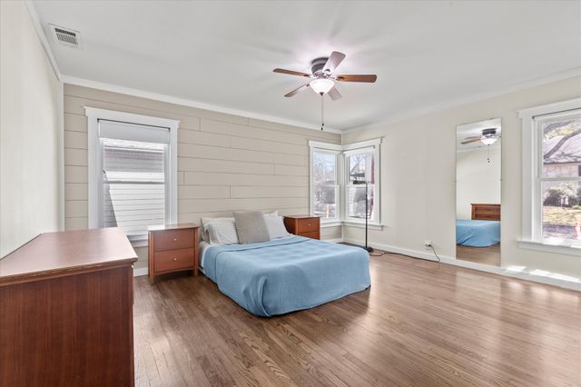 2919 Maple Springs Boulevard, Dallas, TX 75235