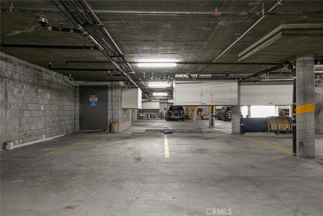 432 N. Kenwood Street 206, Glendale, CA 91206