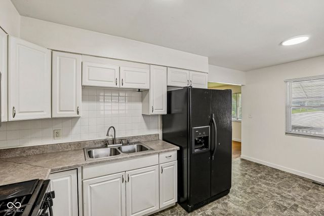 1822 W 10th Street, Indianapolis, IN 46222