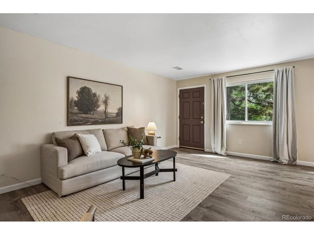 7700 W Glasgow Pl 18B, Littleton, CO 80128