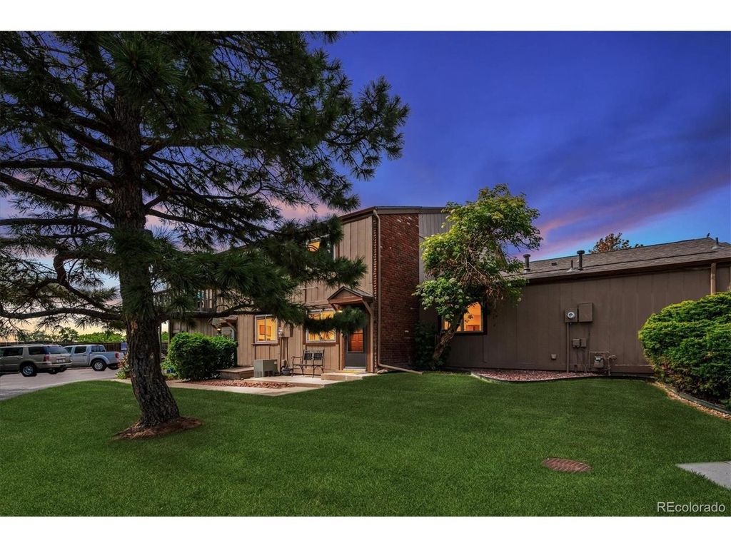 7700 W Glasgow Pl 18B, Littleton, CO 80128