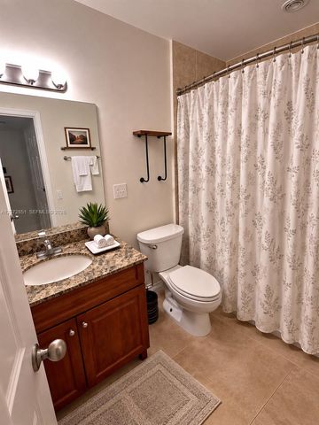 14500 SW 88th Avenue 227, Palmetto Bay, FL 33176