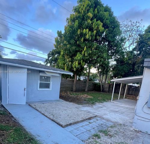 6551 Scott St, Hollywood, FL 33024