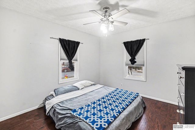 1702 S 49th Street, Omaha, NE 68106